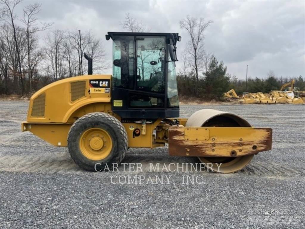 CAT CS44B Soil compactors