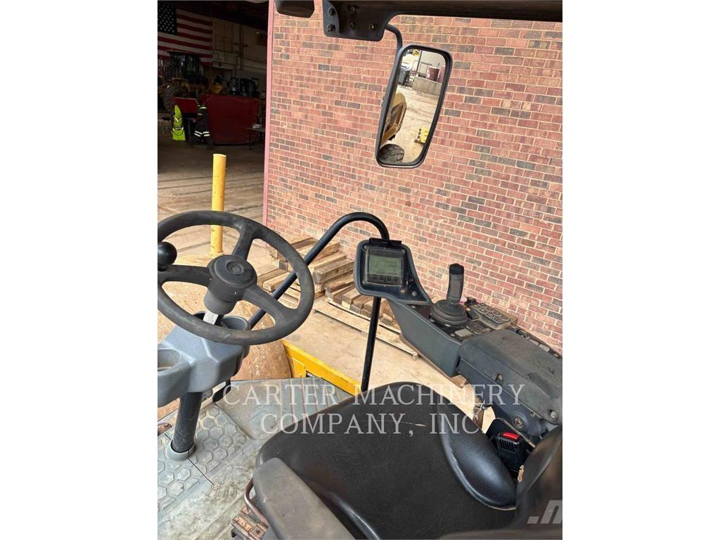 CAT CS54B Soil compactors