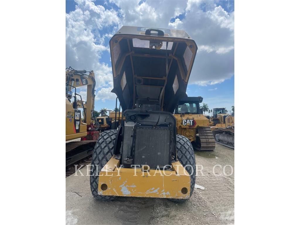 CAT CS56B Single drum rollers