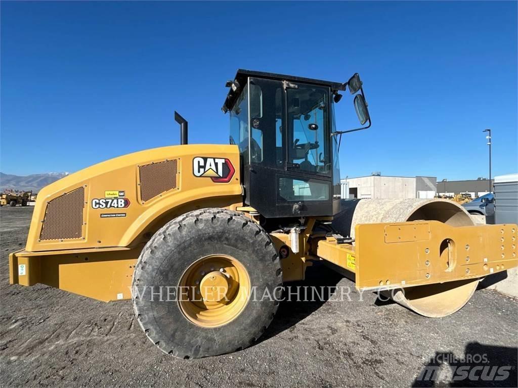 CAT CS74B Single drum rollers