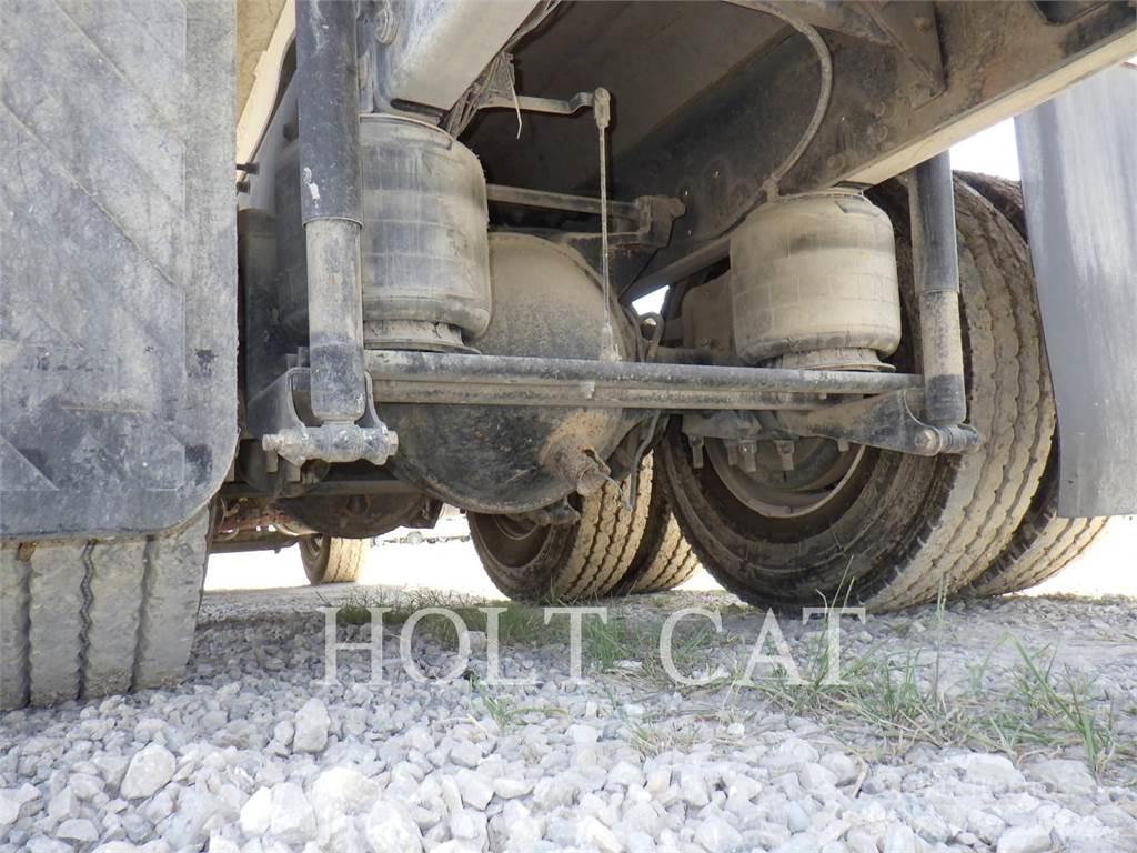 CAT CT660S Other trucks