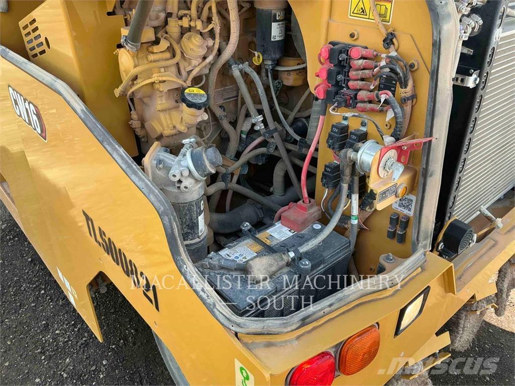 CAT CW16 Pneumatic tired rollers