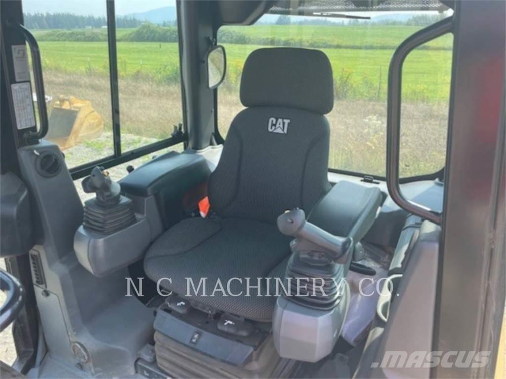 CAT D1 LGPCB Crawler dozers
