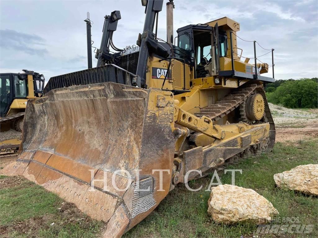 CAT D10N Crawler dozers