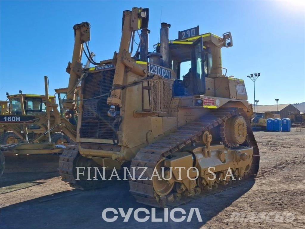CAT D10T Crawler dozers
