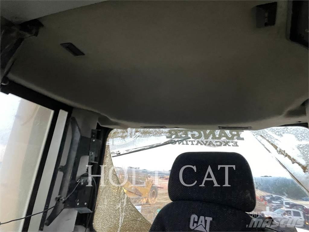 CAT D10T2 Crawler dozers