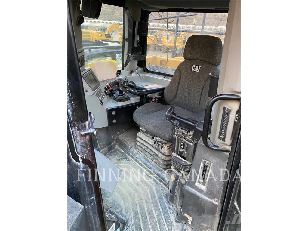 CAT D10T2 Crawler dozers