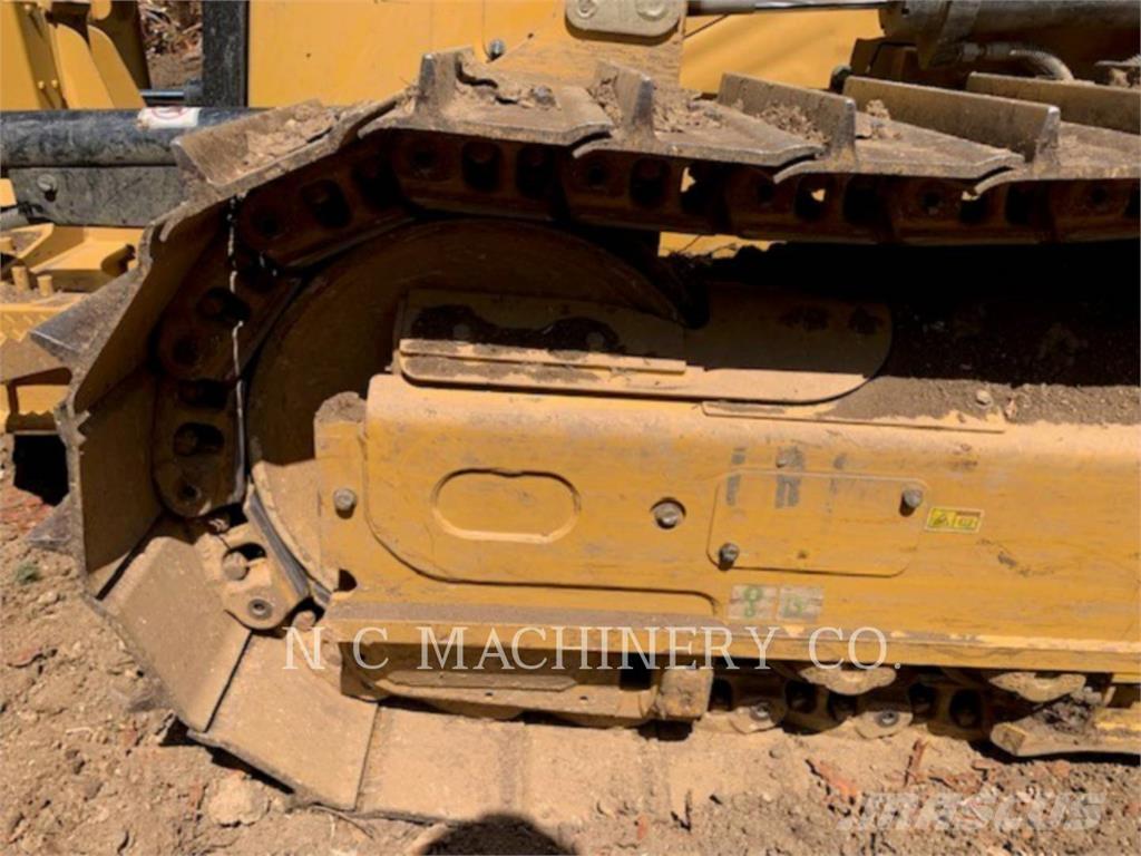 CAT D3 Crawler dozers