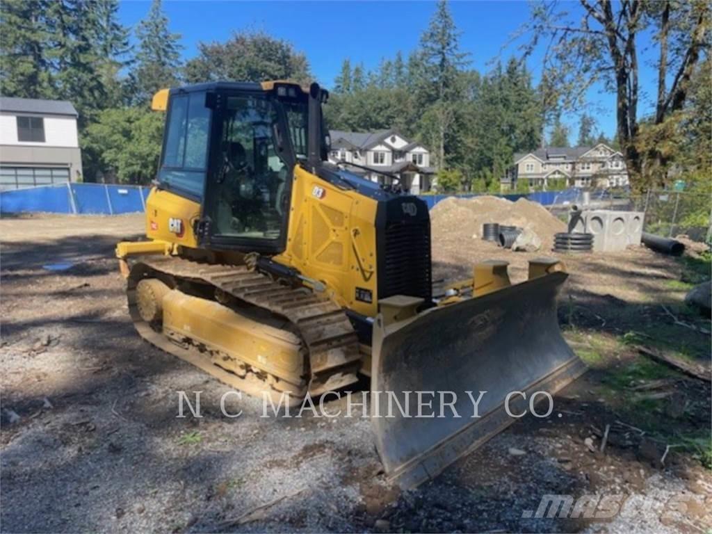 CAT D3 CB Crawler dozers