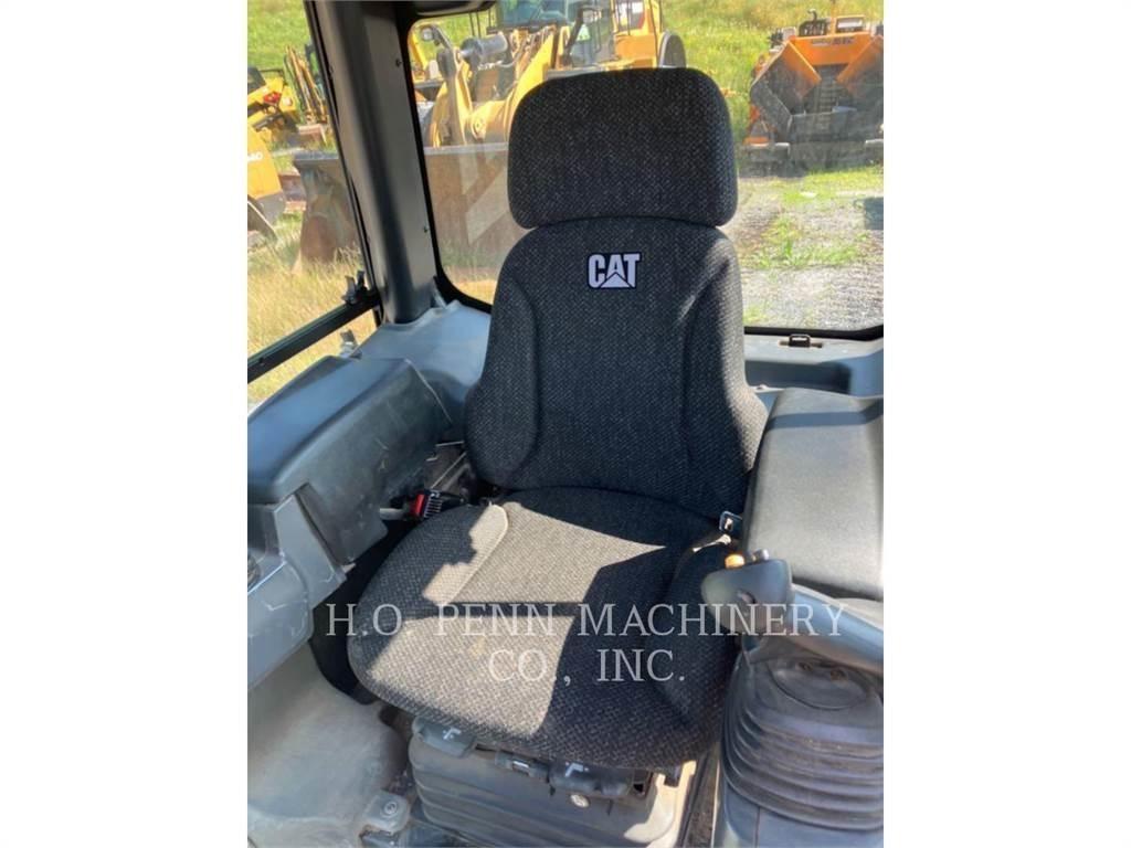 CAT D3K2XL Crawler dozers