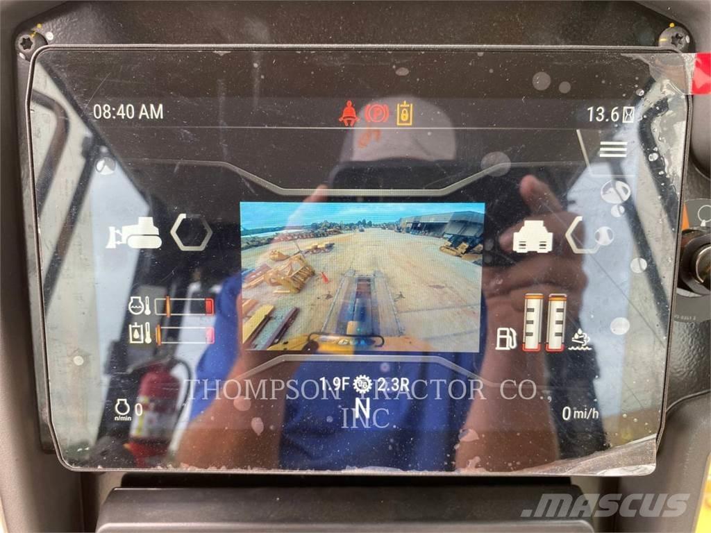 CAT D4 Crawler dozers