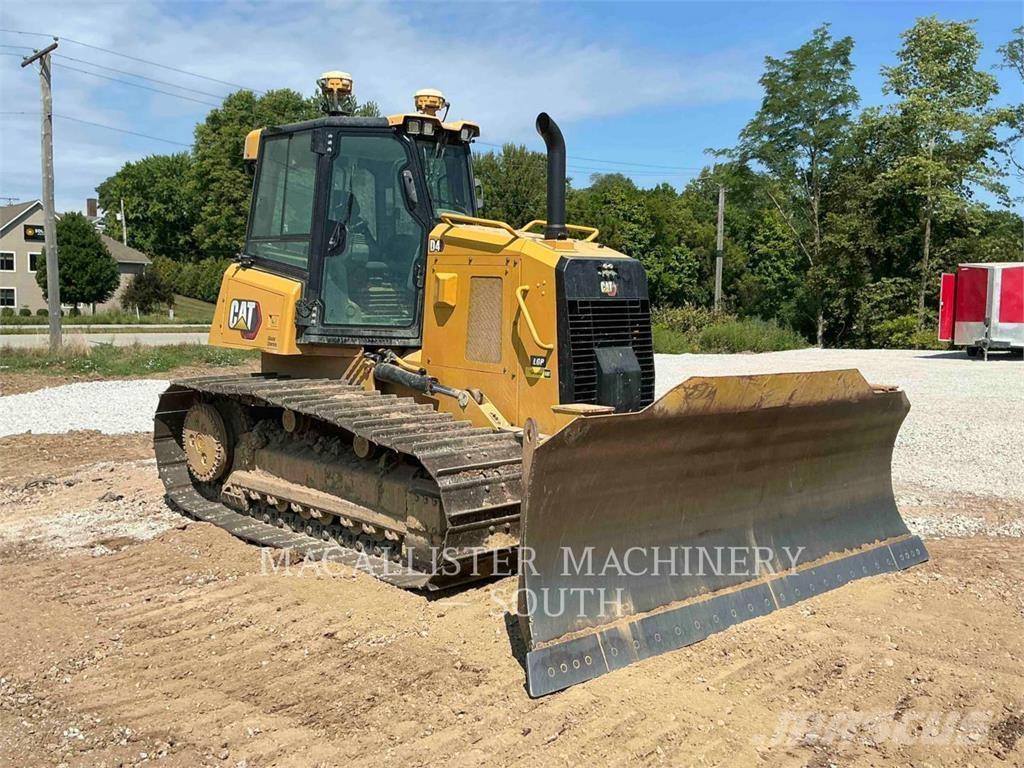 CAT D4 Crawler dozers