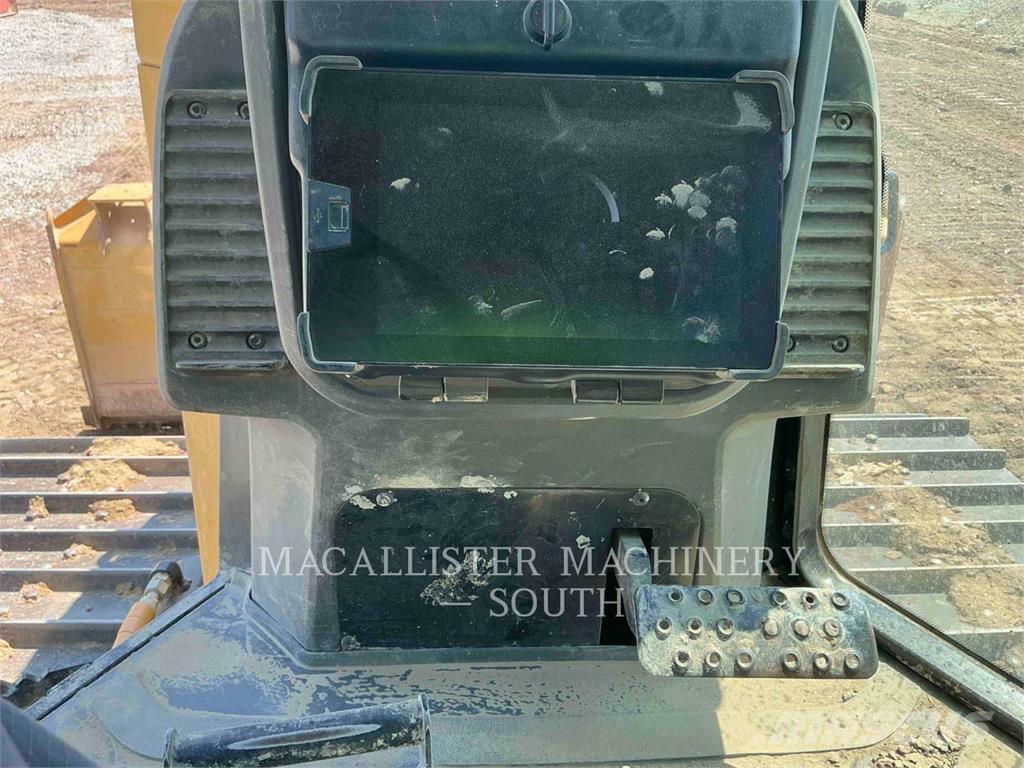 CAT D4 Crawler dozers