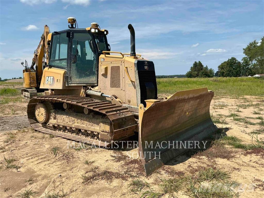 CAT D4 Crawler dozers