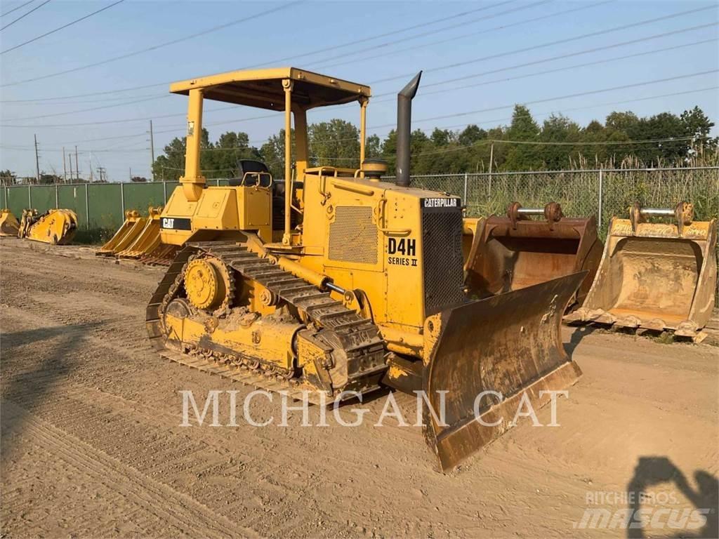 CAT D4H Crawler dozers