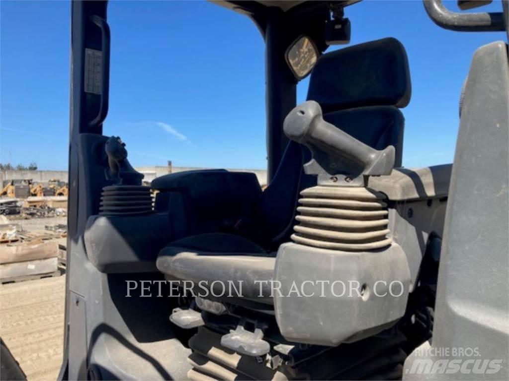 CAT D4K2 Crawler dozers