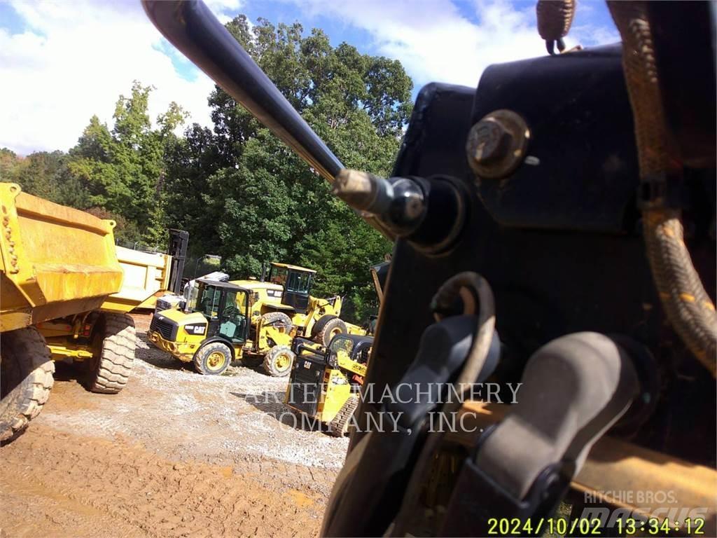 CAT D5 Crawler dozers