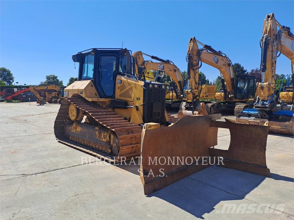 CAT D5 Crawler dozers
