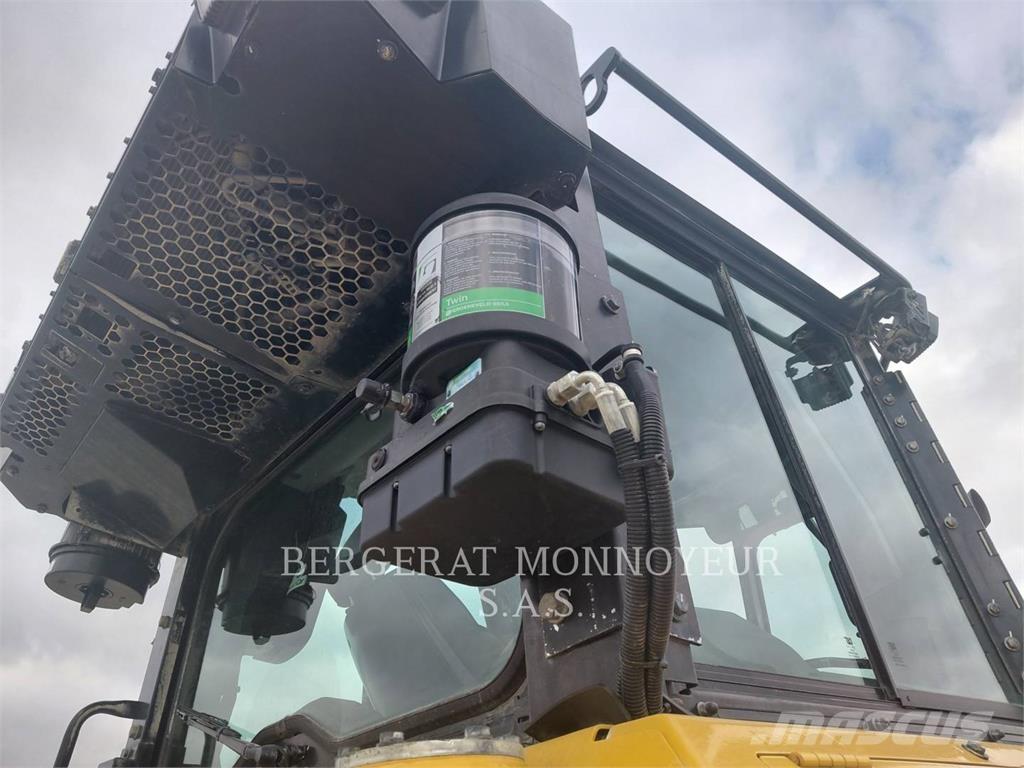 CAT D5 Crawler dozers