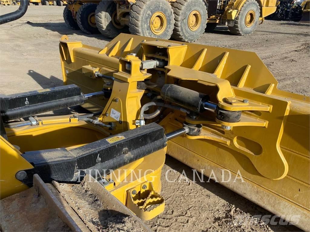 CAT D5-17 Crawler dozers
