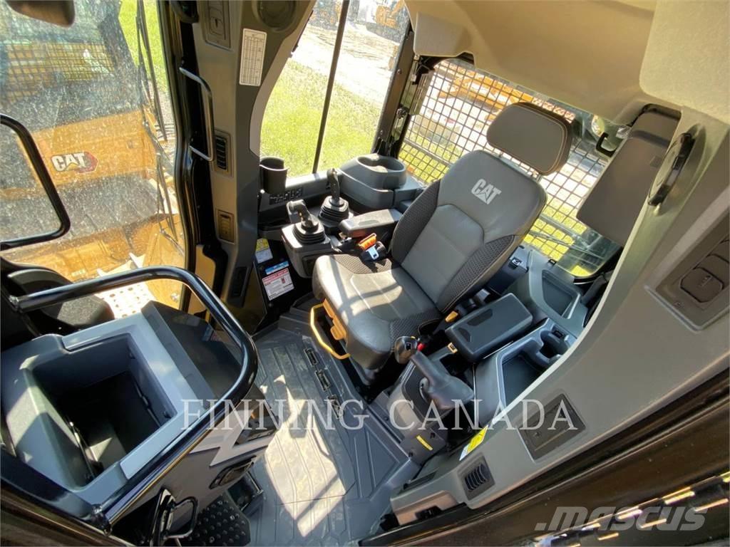 CAT D5-17 Crawler dozers