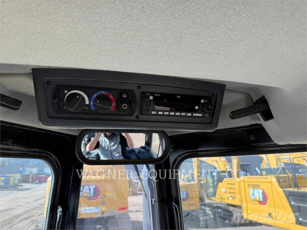 CAT D5 VP Crawler dozers