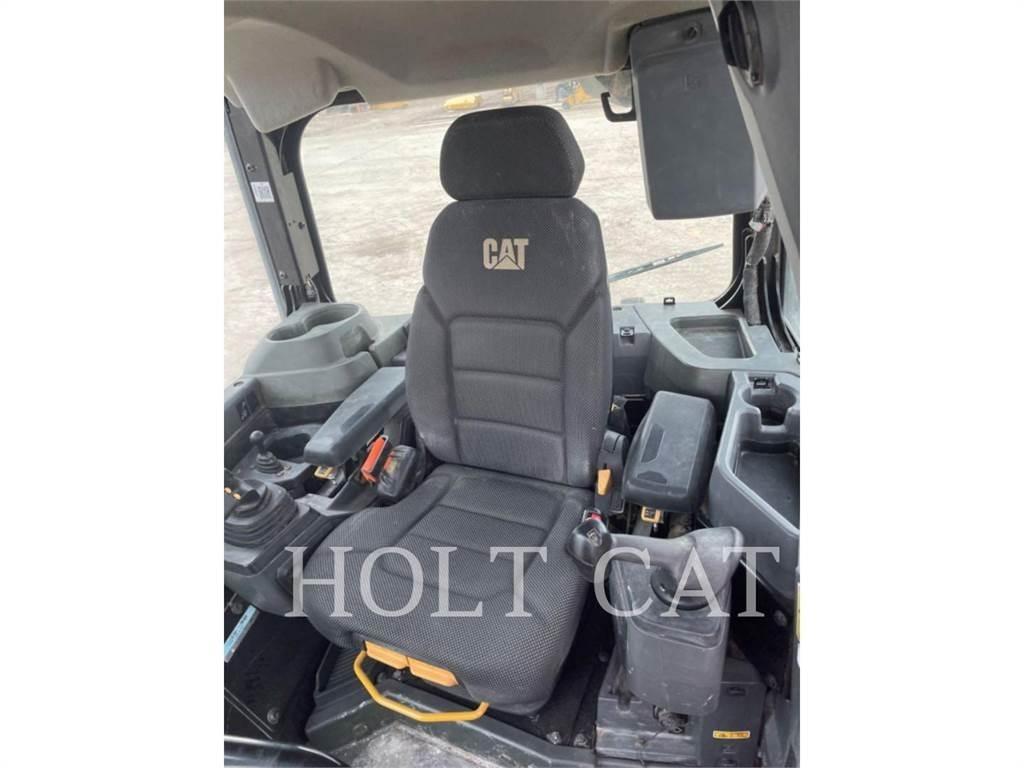 CAT D5 VP Crawler dozers