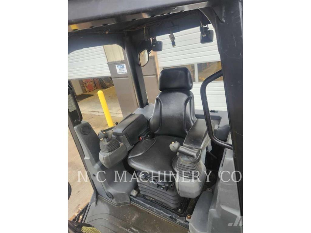 CAT D5K2 XLCN Crawler dozers