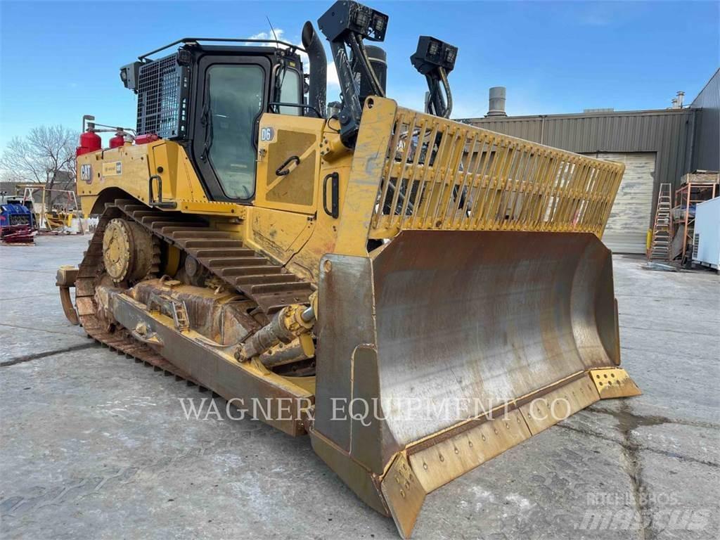 CAT D6 Crawler dozers