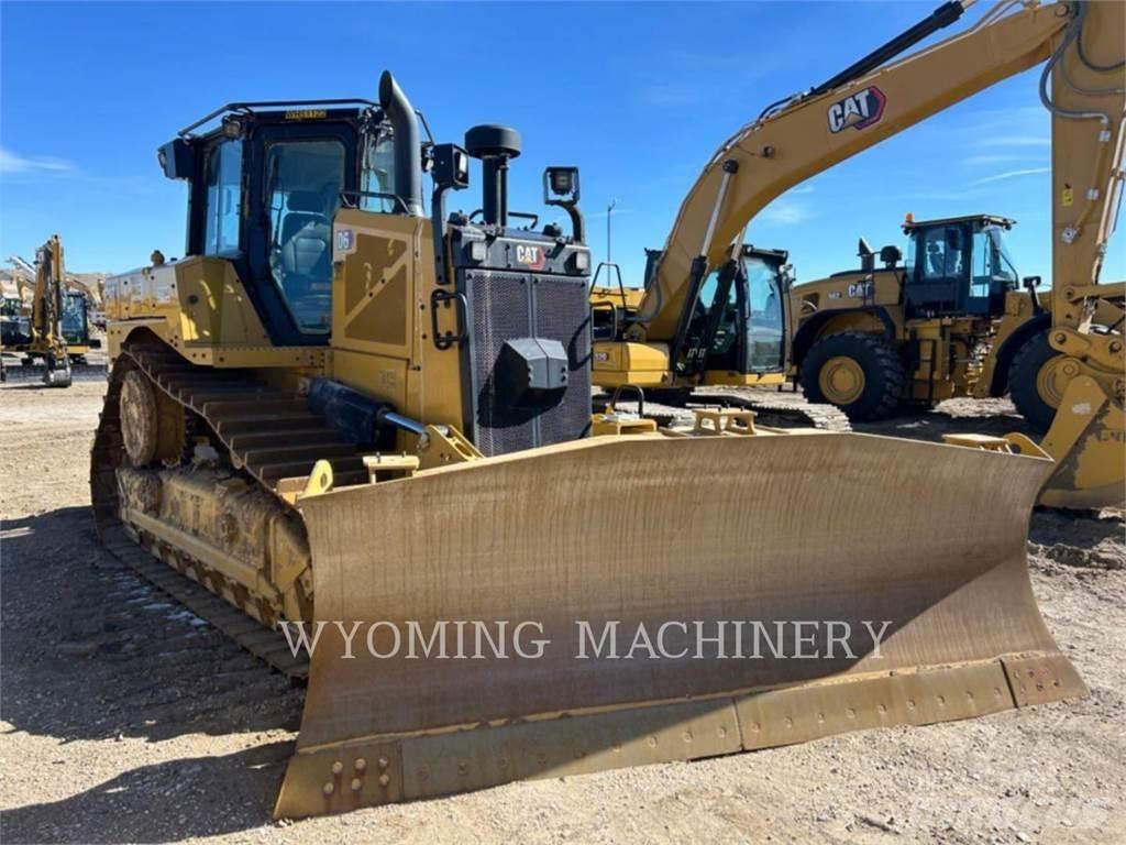 CAT D6 Crawler dozers