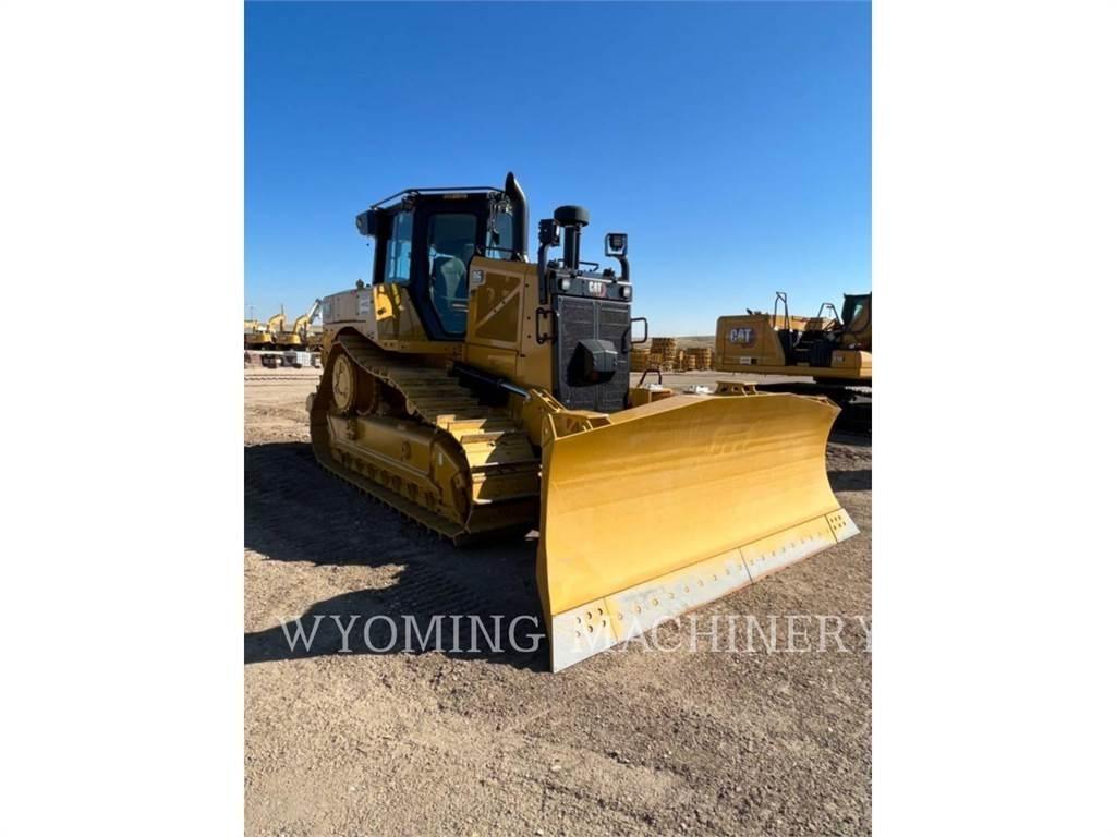 CAT D6 Crawler dozers