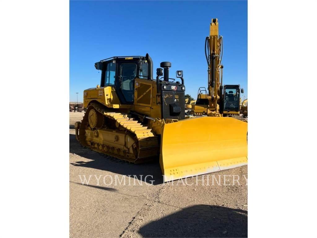 CAT D6 Crawler dozers
