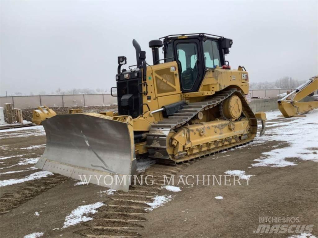 CAT D6 Crawler dozers