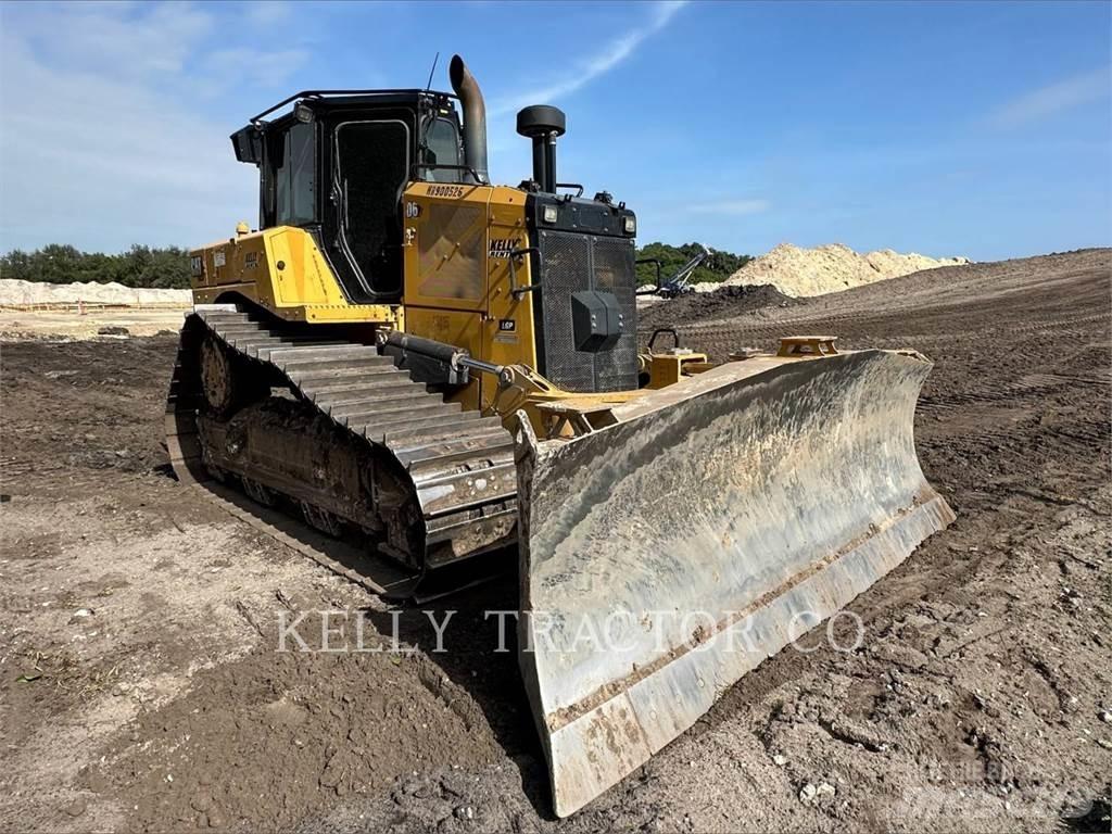 CAT D6 Crawler dozers