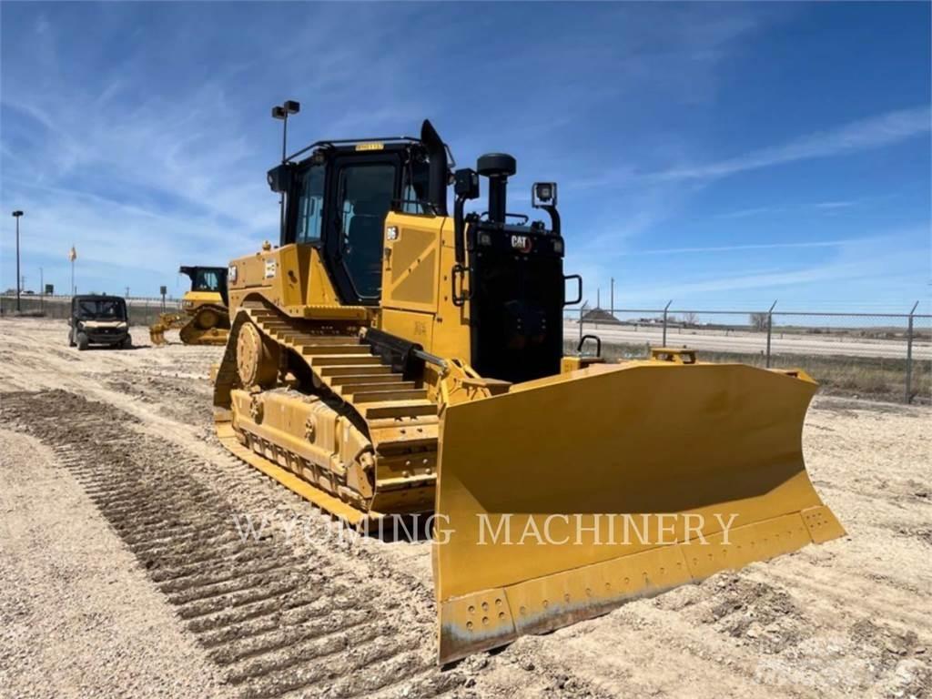 CAT D6 Crawler dozers