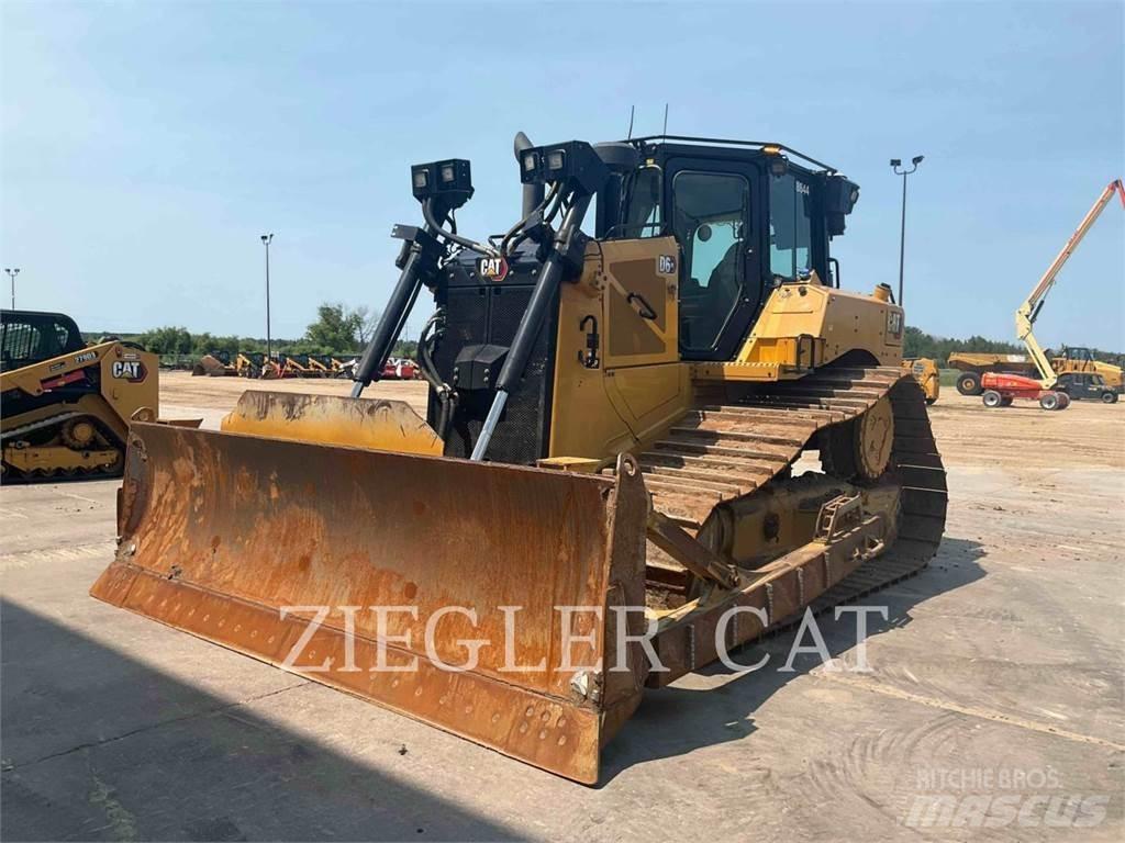 CAT D6 Crawler dozers