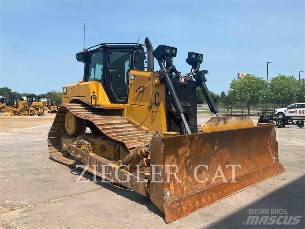 CAT D6 Crawler dozers