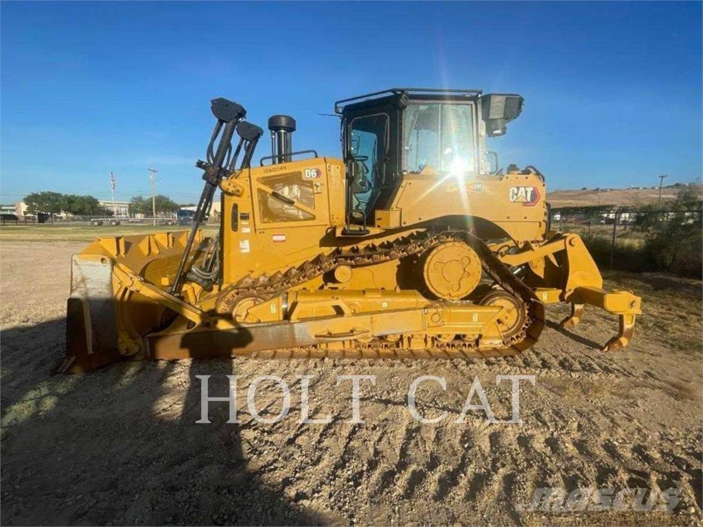 CAT D6 Crawler dozers
