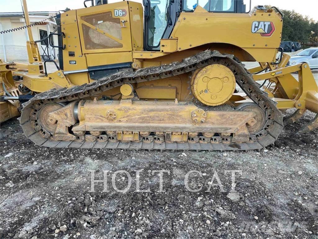CAT D6 XE Crawler dozers