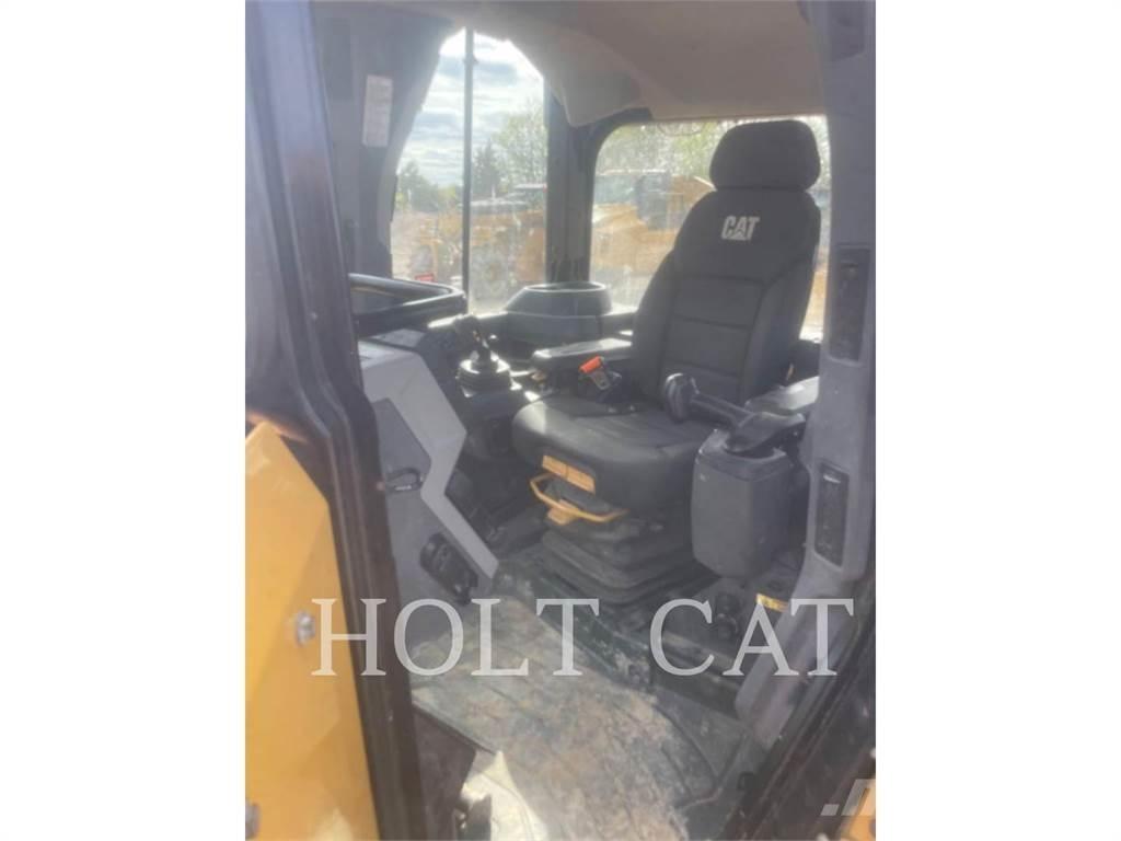 CAT D6 XELGP Crawler dozers