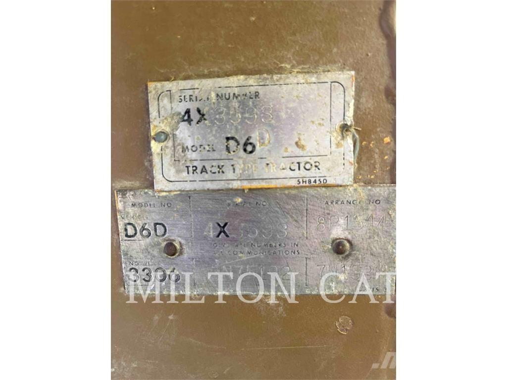 CAT D6D Crawler dozers