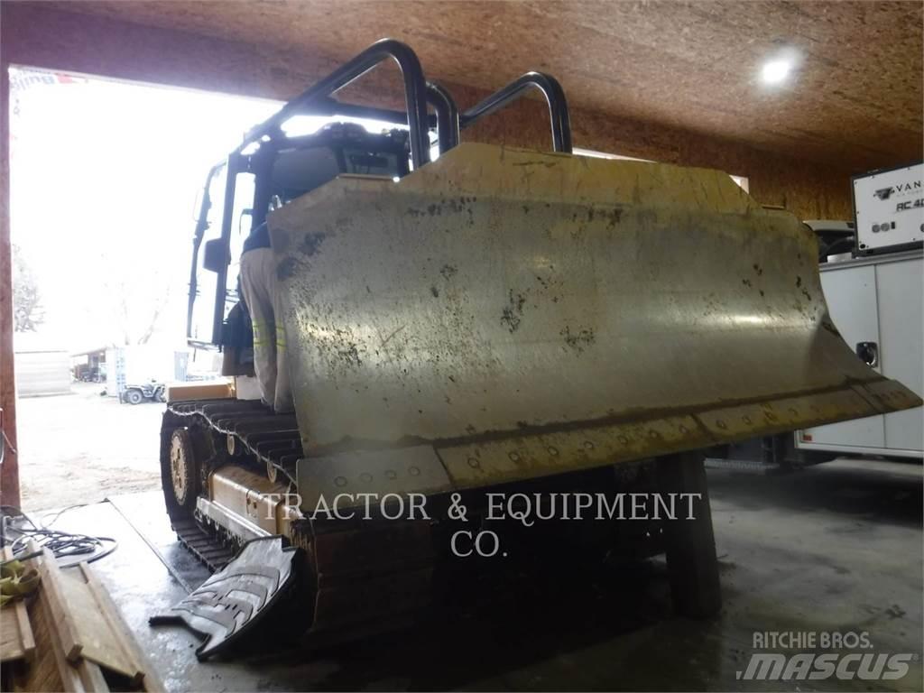 CAT D6K Crawler dozers