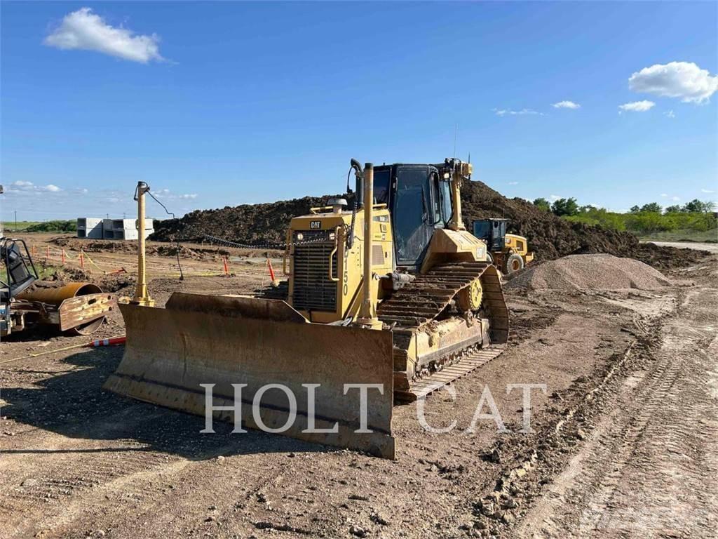 CAT D6N Crawler dozers