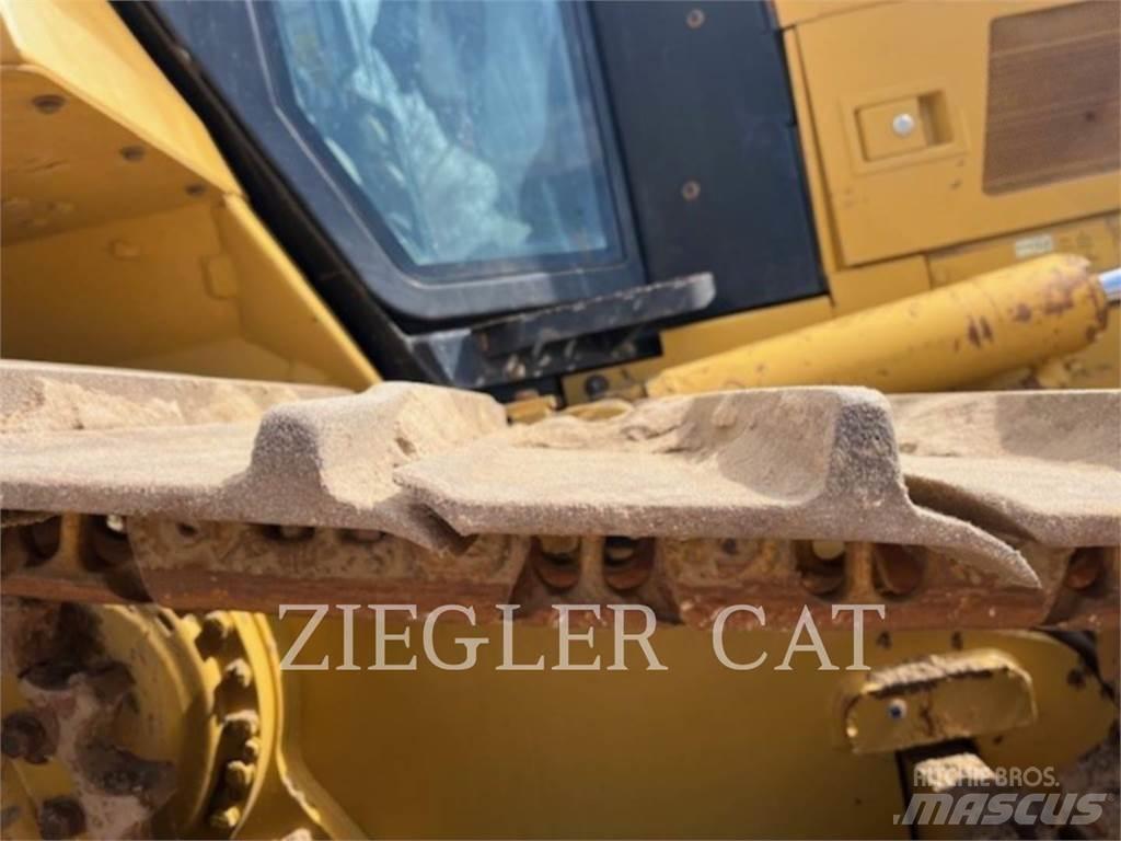 CAT D6N Crawler dozers