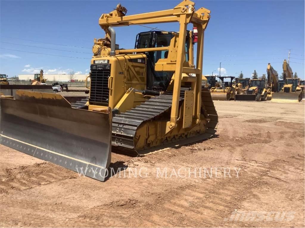 CAT D6N LGP Pipelayer dozers