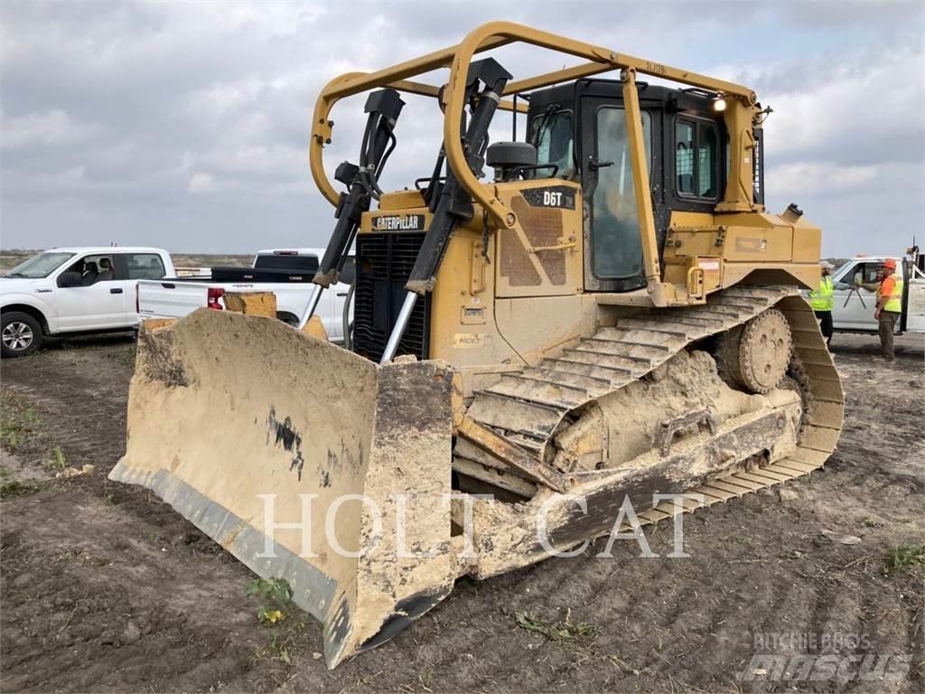 CAT D6T Crawler dozers