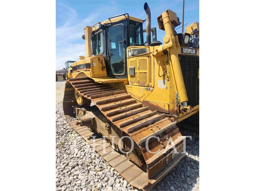 CAT D6T Crawler dozers