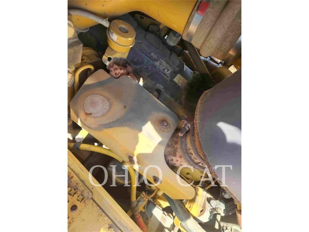 CAT D6T Crawler dozers