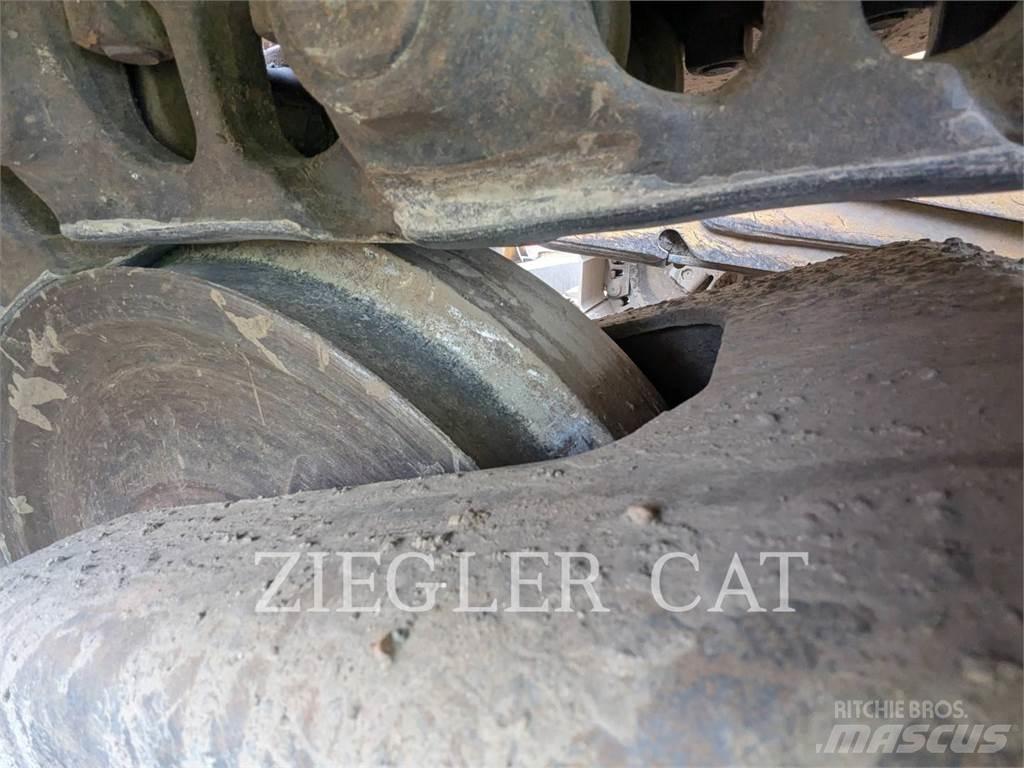 CAT D6T Crawler dozers