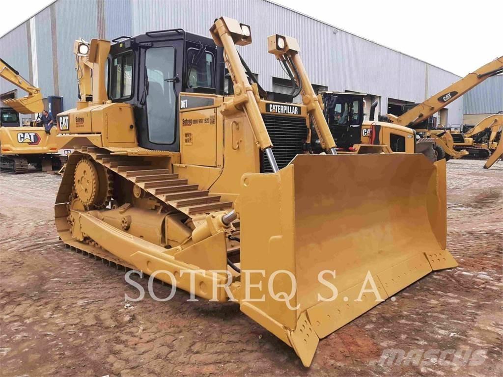 CAT D6T Crawler dozers